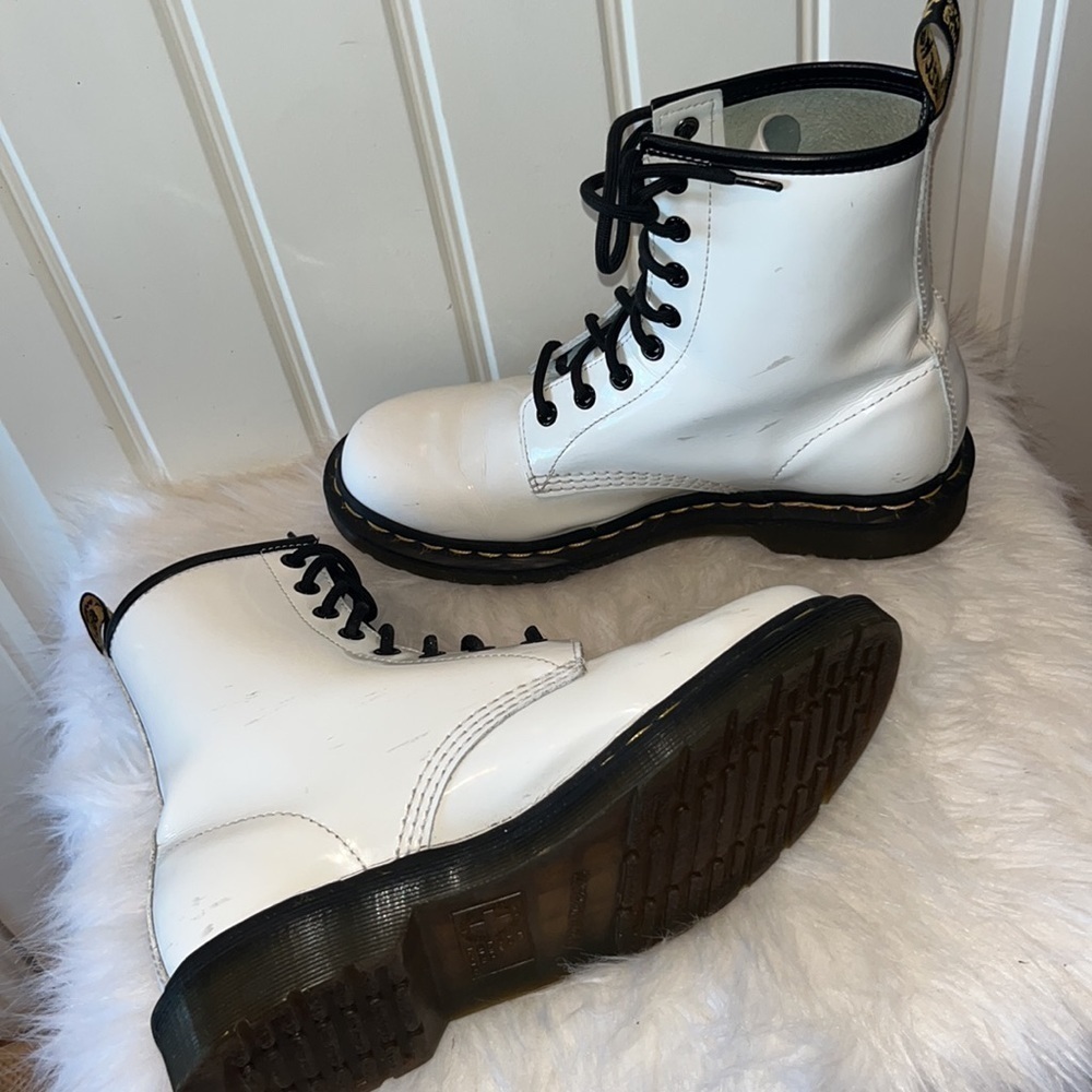 WHITE glossy patent leather chunky Dr Doc Martens grunge goth punk boots size 8